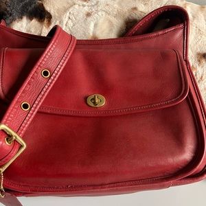 Vintage Coach Taft 9980 Red